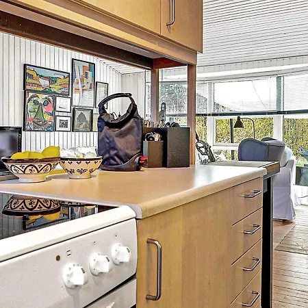 6 Person Holiday In Semesterbostad