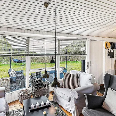 Feriehus 6 Person In Hals